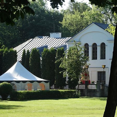 Hotel Wityng Ślesin Kültér fotó