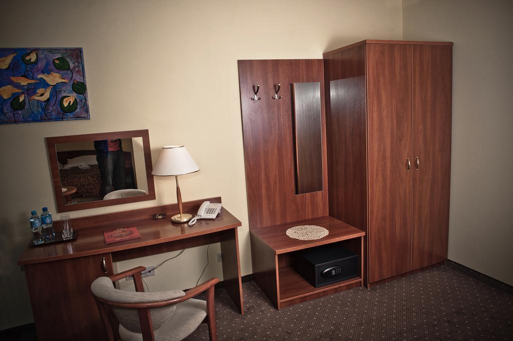 Hotel Wityng Ślesin Szoba fotó